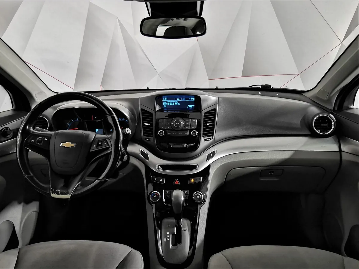 Chevrolet Orlando 1.8 AT (141 л.с.) Серый в АВИЛОН. Слайд №13