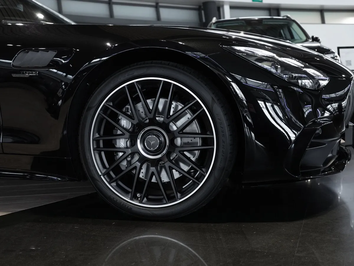 Mercedes-Benz AMG GT 43 4MATIC SPEEDSHIFT TCT 9G (367 л.с.) Черный в АВИЛОН. Слайд №15