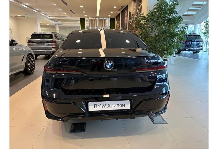 АВИЛОН - BMW 7 серия 740d xDrive Steptronic (286 л.с.) Черный - slide 1