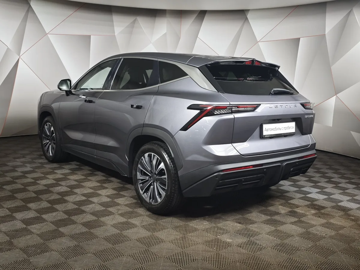 JETOUR Dashing 1.5T 6DCT 2WD (147 л.с.) Elite Серый в АВИЛОН. Слайд №4