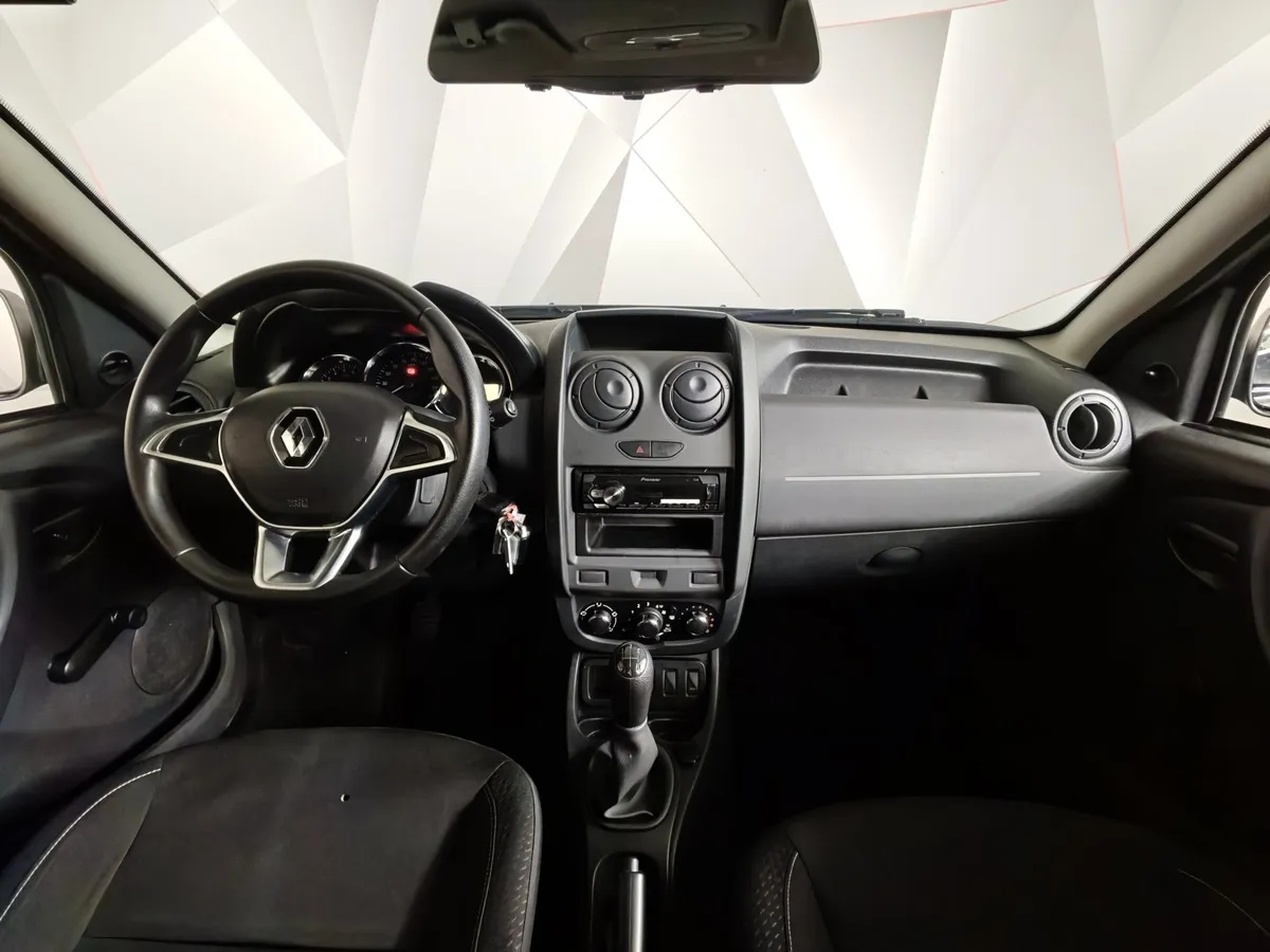 Renault Duster 1.6 MT (114 л.с.) Серый в АВИЛОН. Слайд №14
