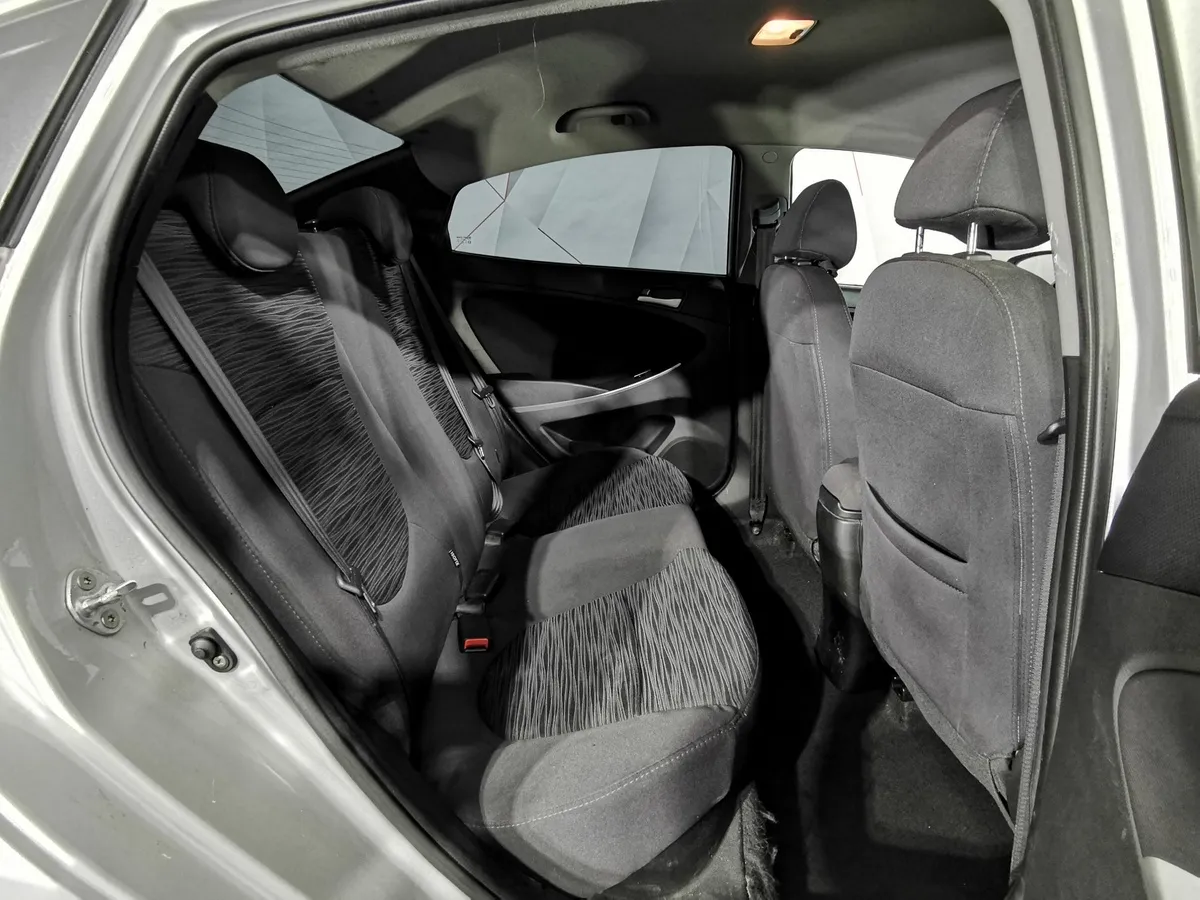 Hyundai Solaris 1.6 AT (123 л.с.) Comfort Серебристый в АВИЛОН. Слайд №17