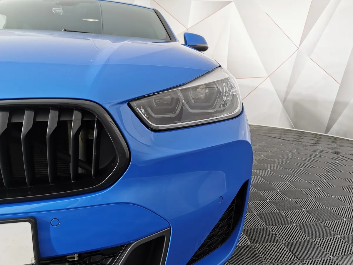 BMW X2 18d xDrive AT (150 л.с.) M Sport Синий в АВИЛОН. Слайд №8