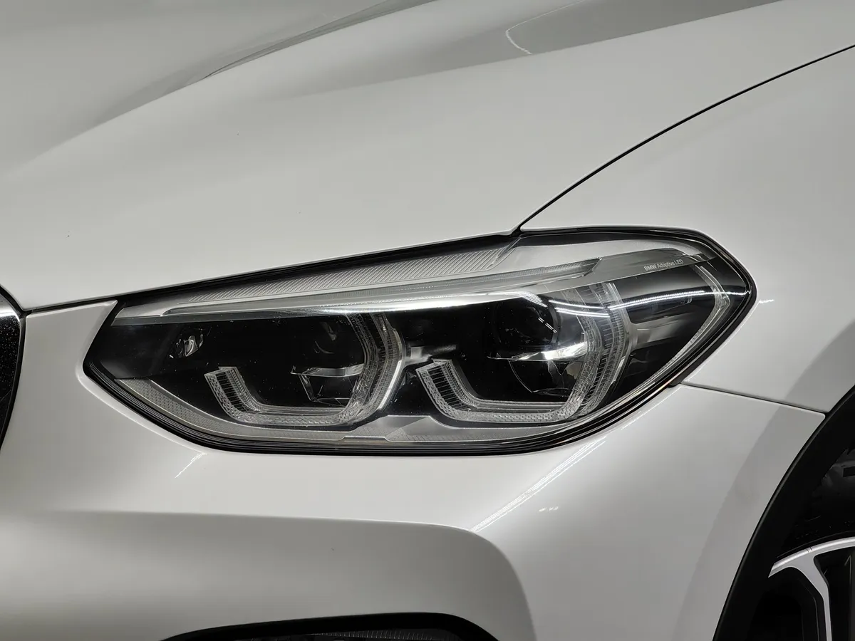 BMW X3 xDrive20i AT (184 л.с.) Luxury Белый в АВИЛОН. Слайд №8