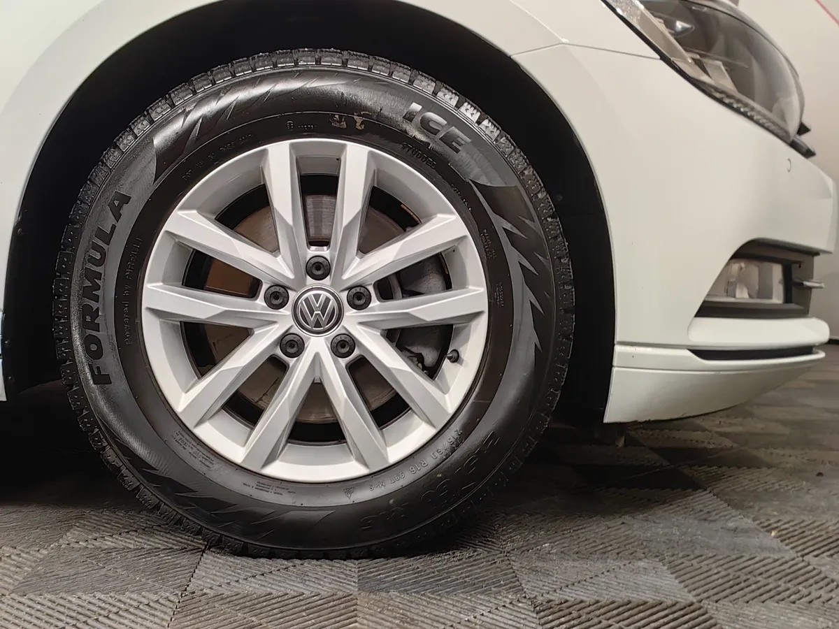 Volkswagen Passat 1.4 TSI BlueMotion DSG (150 л.с.) Comfortline Белый в АВИЛОН. Слайд №9
