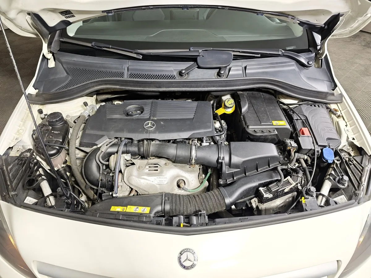 Mercedes-Benz B-Класс B 180 7G-DCT (122 л.с.) Белый в АВИЛОН. Слайд №11