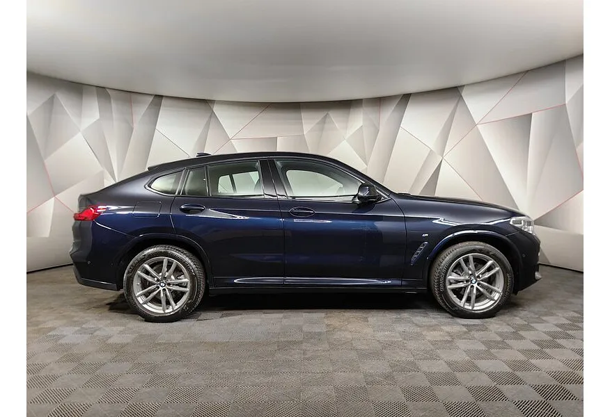 BMW X4 xDrive20d Steptronic (190 л.с.) Черный в АВИЛОН. Слайд №6