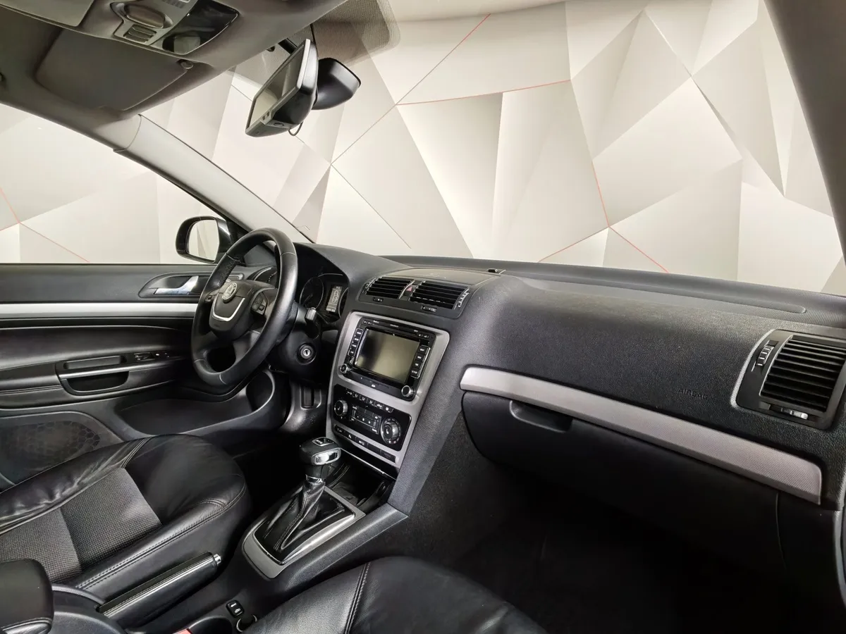 Skoda Octavia 1.8 TSI DSG (152 л.с.) Черный в АВИЛОН. Слайд №12
