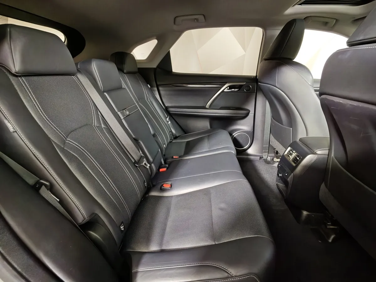 Lexus RX 200t AT AWD (238 л.с.) Executive Серый в АВИЛОН. Слайд №16