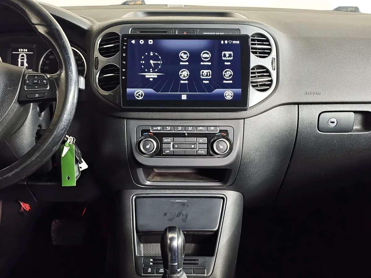 Volkswagen Tiguan 2.0 TSI 4Motion AT (170 л.с.) Track & Field Серый в АВИЛОН. Слайд №15