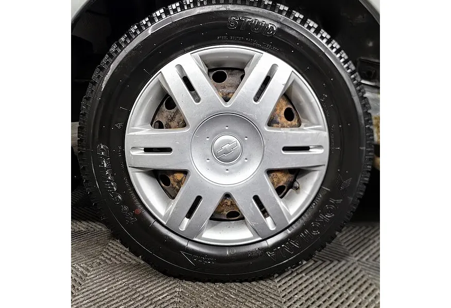 Chevrolet Lacetti 1.4 MT (95 л.с.) Серебристый в АВИЛОН. Слайд №9