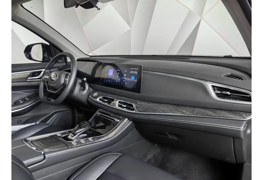 EVOLUTE i-SPACE 1.5 CVT (287 л.с.) Черный в АВИЛОН. Слайд №12