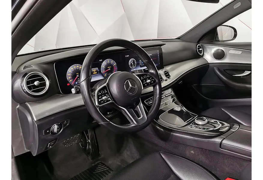 Mercedes-Benz E-Класс E 200 4MATIC 9G-TRONIC (197 л.с.) Premium (Локальная сборка) Черный в АВИЛОН. Слайд №13