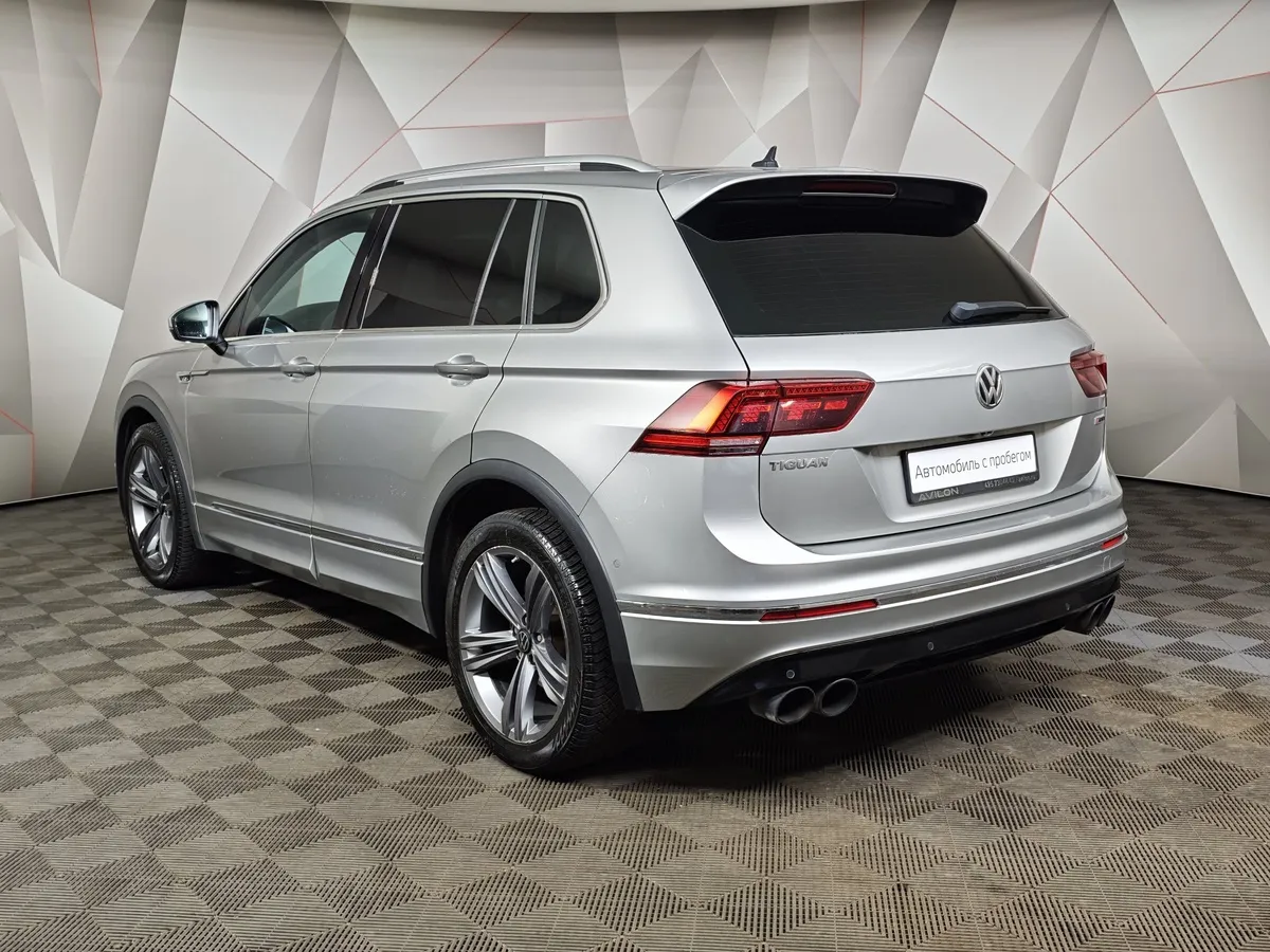 Volkswagen Tiguan 2.0 TSI 4Motion DSG (220 л.с.) Sportline Серебристый в АВИЛОН. Слайд №4