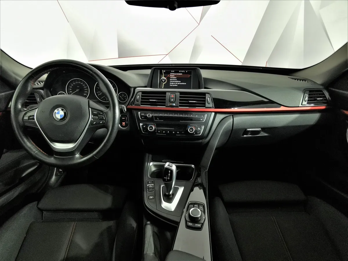 BMW 3 серия 320i xDrive AT (184 л.с.) Черный в АВИЛОН. Слайд №10