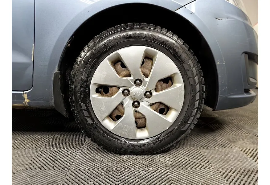 Kia Rio 1.4 AT (107 л.с.) Голубой в АВИЛОН. Слайд №9 Kia Rio 1.4 AT (107 л.с.) Голубой в АВИЛОН. Слайд №9