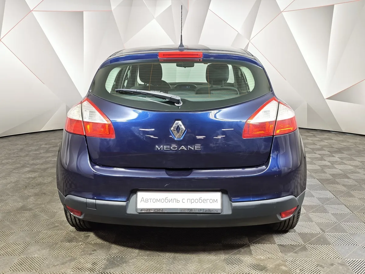 Renault Megane 1.6 MT (106 л.с.) Черный в АВИЛОН. Слайд №8