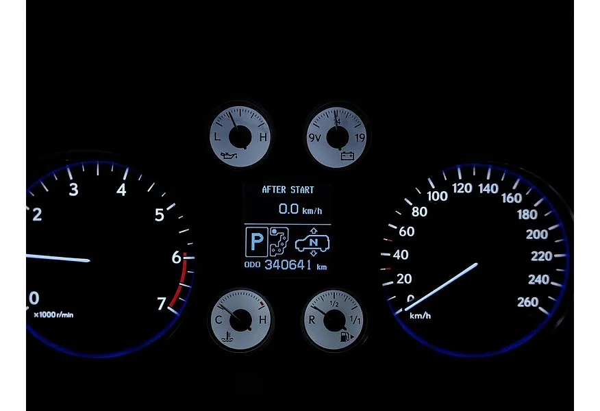 Lexus LX 570 AT (367 л.с.) Черный в АВИЛОН. Слайд №17