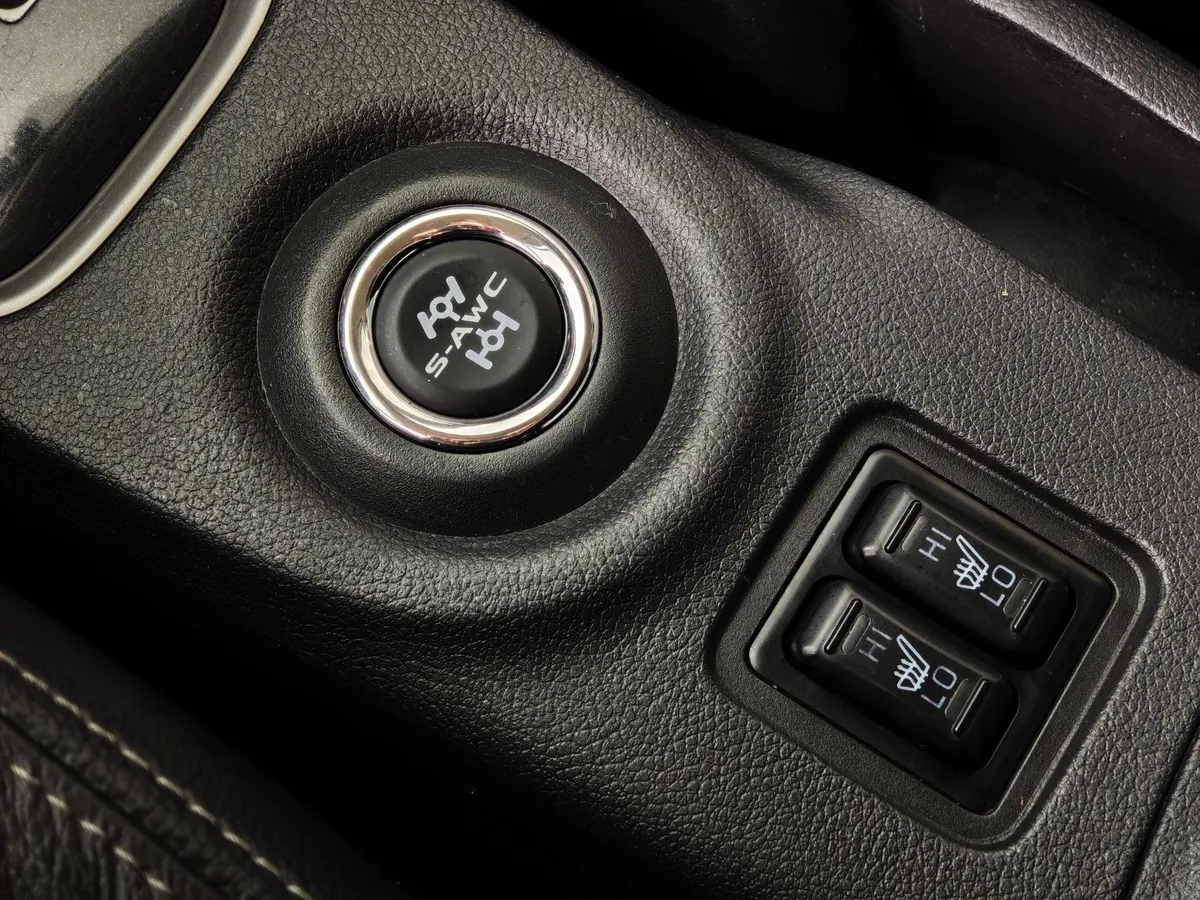 Mitsubishi Outlander 2.0 CVT 4WD (146 л.с.) Белый в АВИЛОН. Слайд №22