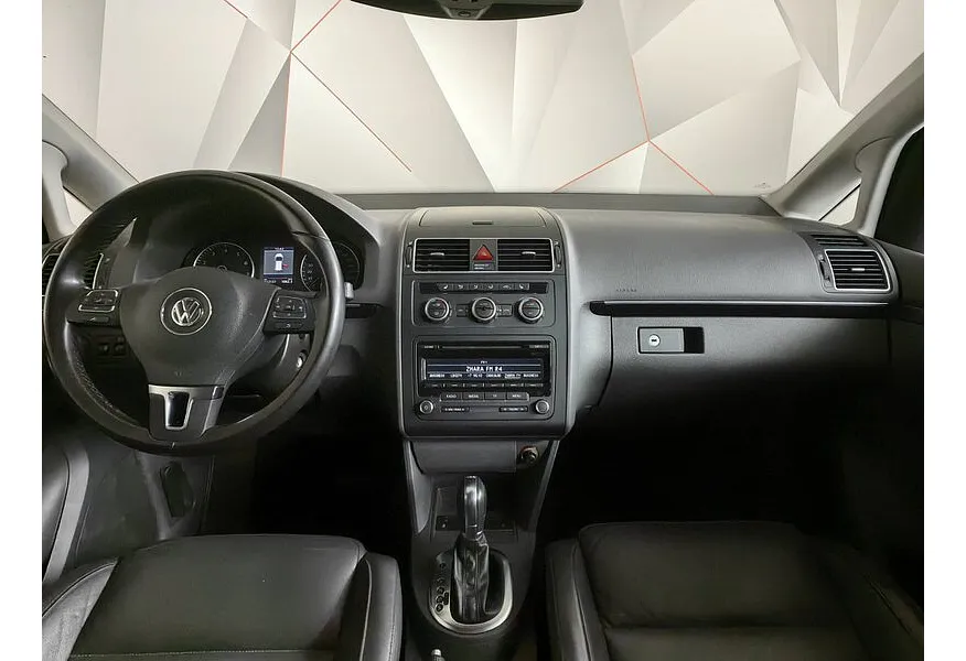 Volkswagen Touran 1.4 TSI DSG (140 л.с.) Highline Белый в АВИЛОН. Слайд №14