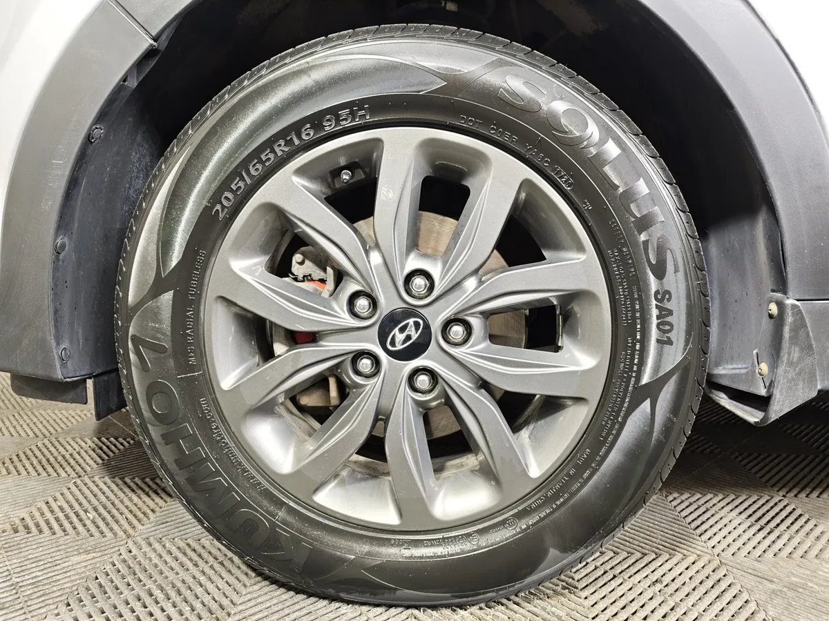 Hyundai Creta 2.0 AT (149 л.с.) Travel Серый в АВИЛОН. Слайд №9