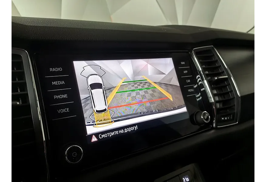 Skoda Kodiaq 2.0 TSI DSG 4X4 (180 л.с.) Черный в АВИЛОН. Слайд №21