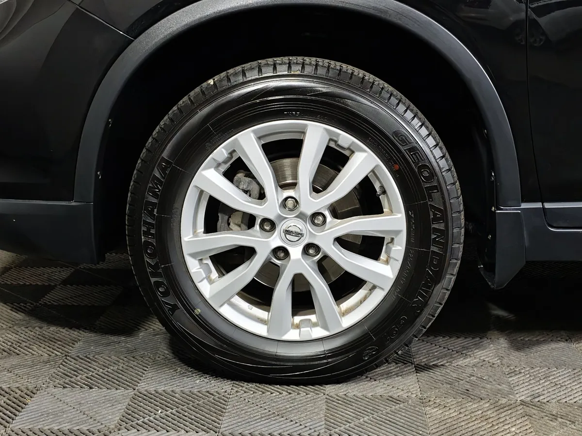 Nissan X-Trail 2.0 CVT AWD (144 л.с.) Черный в АВИЛОН. Слайд №9