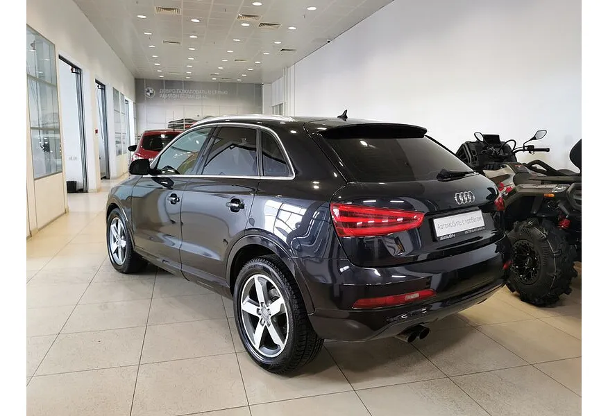 Audi Q3 2.0 TFSI quattro S tronic (170 л.с.) Черный в АВИЛОН. Слайд №4