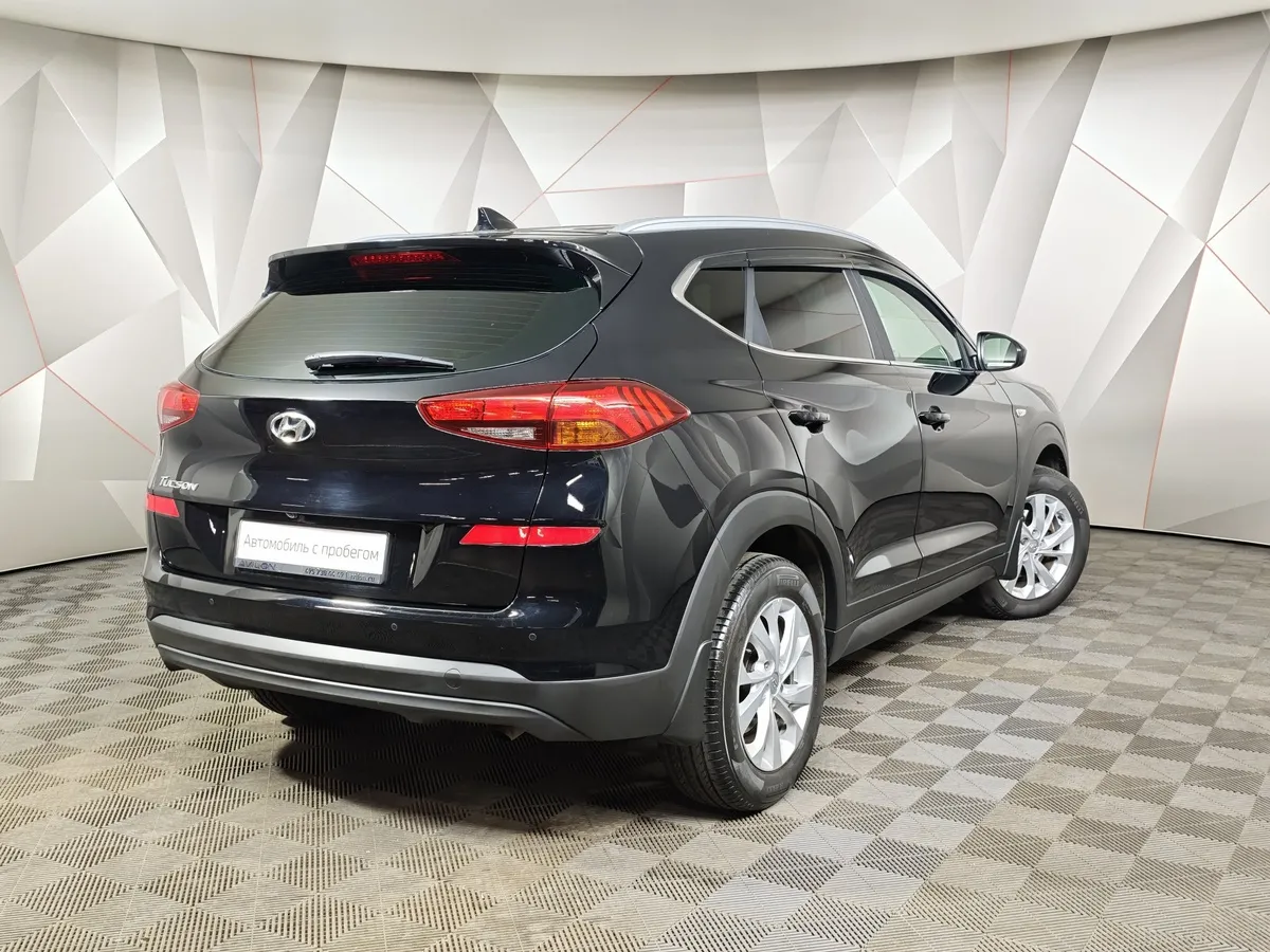 Hyundai Tucson 2.0 (150 л.с.) MPI-6AT-2WD Family Черный в АВИЛОН. Слайд №2