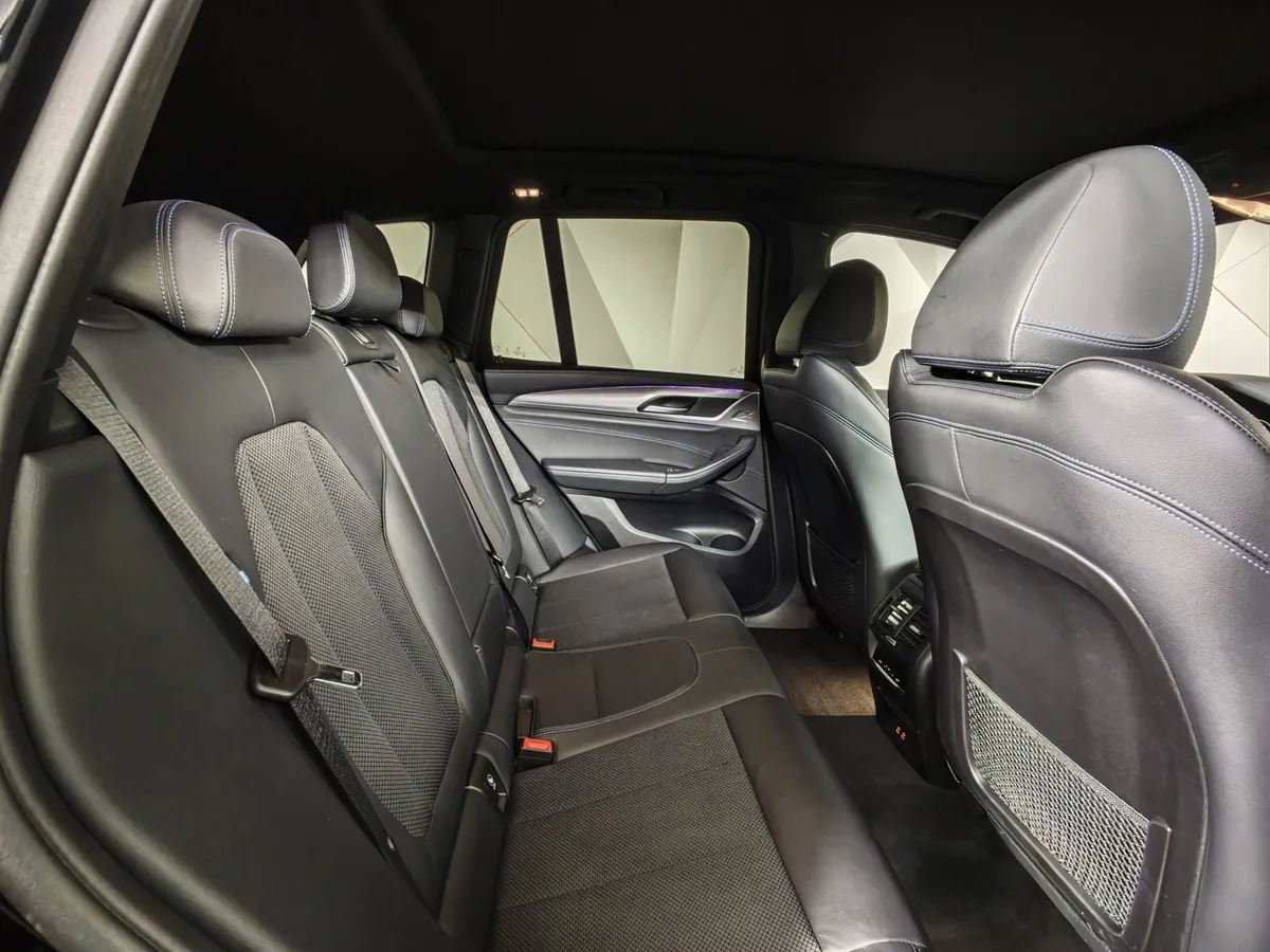 BMW X3 xDrive20d AT (190 л.с.) M Sport Черный в АВИЛОН. Слайд №14