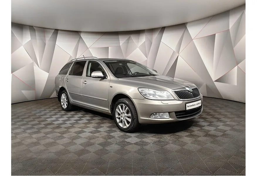 Skoda Octavia 2.0 TDI DSG (140 л.с.) Серый в АВИЛОН. Слайд №2
