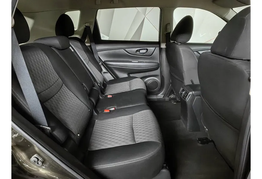 Nissan X-Trail 2.0 CVT AWD (141 л.с.) Зеленый в АВИЛОН. Слайд №13