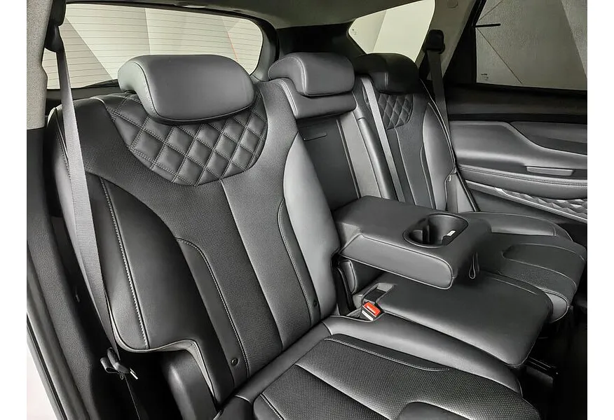 Hyundai Santa Fe 2.2 CRDi AWD 8AT (200 л.с.) High-Tech Белый в АВИЛОН. Слайд №17