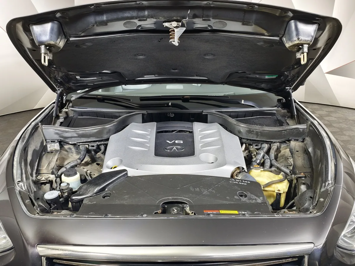 Infiniti FX-Series FX30 D AT AWD (238 л.с.) Черный в АВИЛОН. Слайд №11