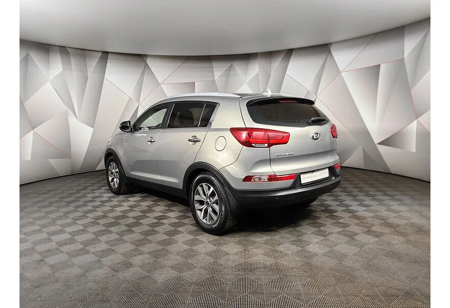 Kia Sportage 2.0 AT 4WD (150 л.с.) Luxe Серебристый в АВИЛОН. Слайд №4