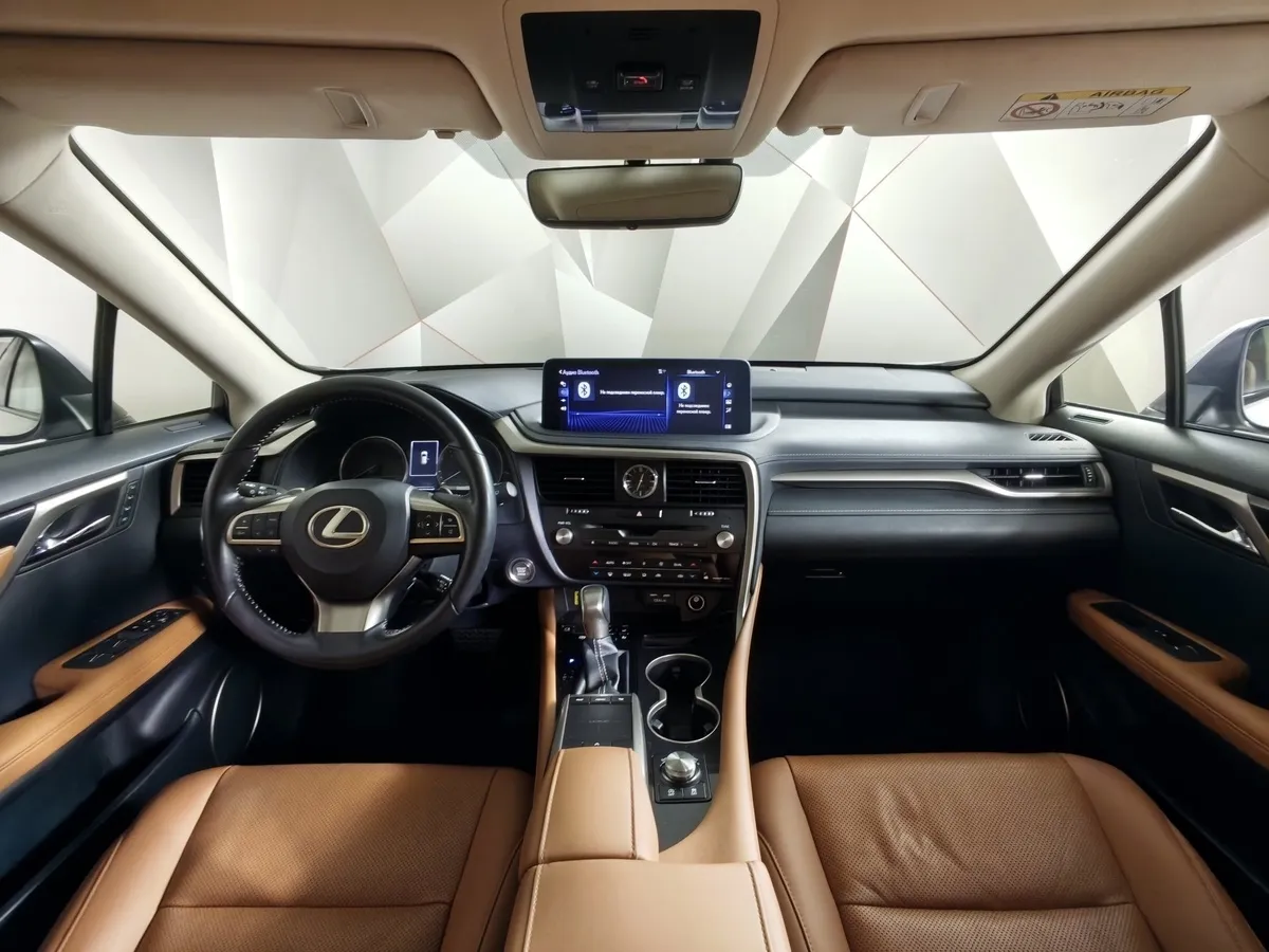 Lexus RX 2.0 AT AWD (238 л.с.) Executive Белый в АВИЛОН. Слайд №14