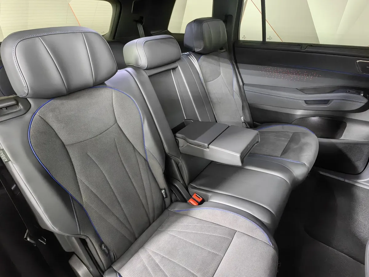 Volkswagen Teramont PRO 2.0 TSI 7DSG 4Motion (272 л.с.) Summit Edition Коричневый в АВИЛОН. Слайд №17