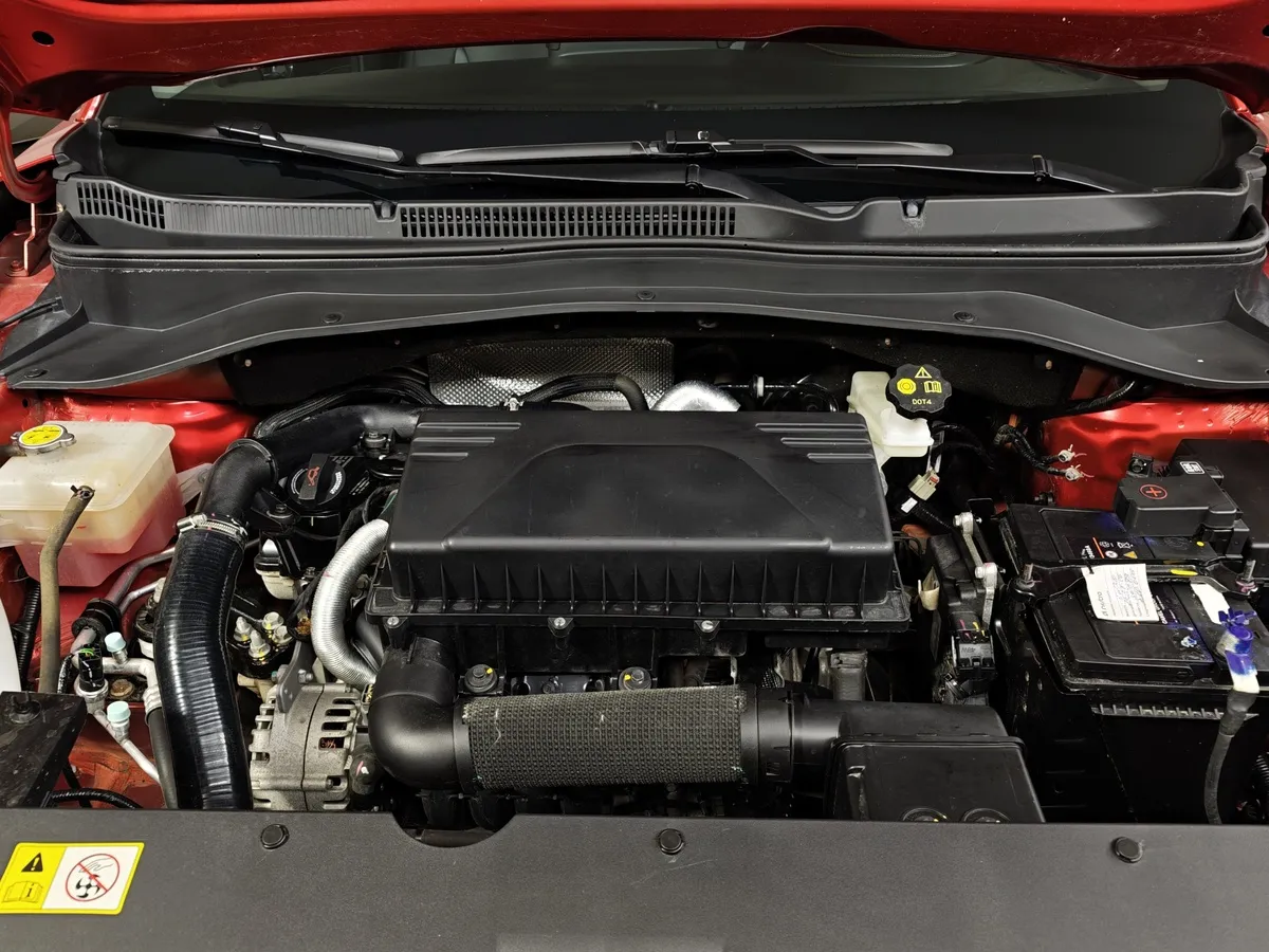 Москвич 3 1.5 CVT (150 л.с.) Comfort Красный в АВИЛОН. Слайд №11