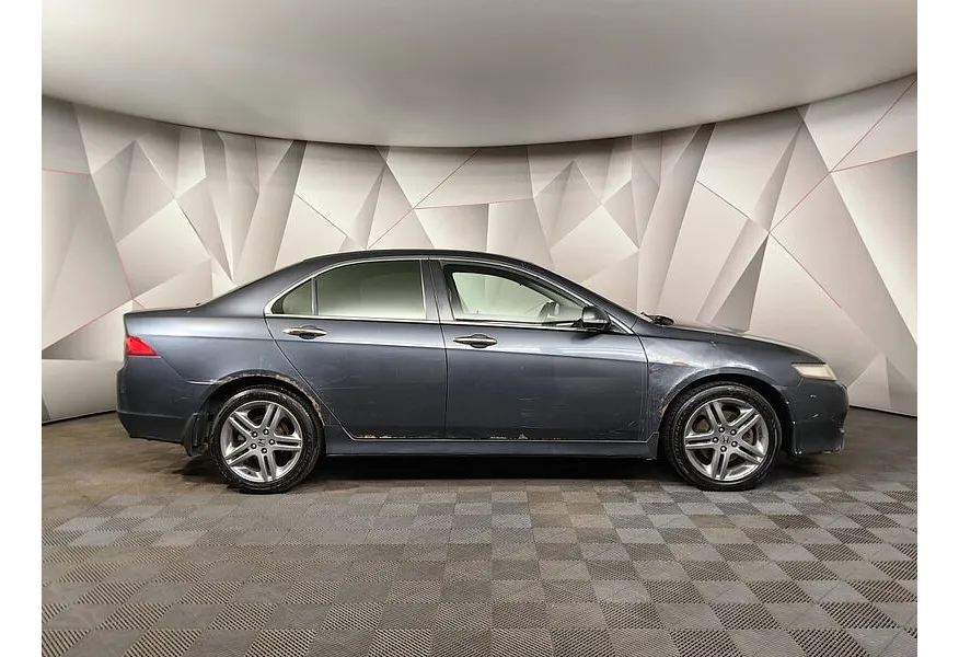 LIVE. Слайд №3