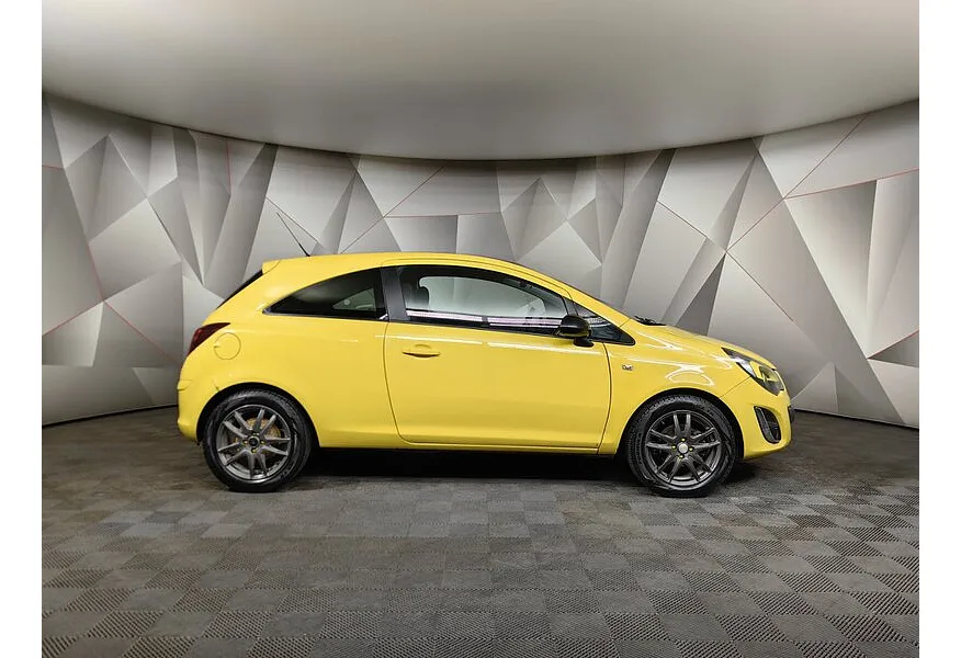 Opel Corsa 1.4 AT (90 л.с.) Желтый в АВИЛОН. Слайд №6