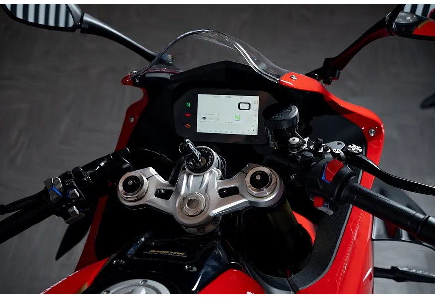 QJMOTOR SRK 800 RR 800 см³ (95 л.с.) 800 Красный в АВИЛОН. Слайд №7