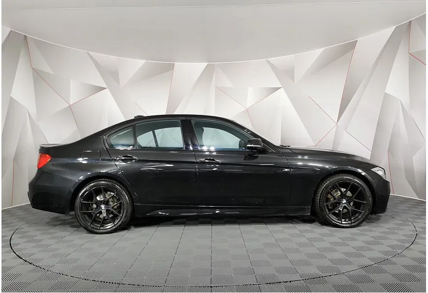 BMW 3 серия 320i xDrive AT (184 л.с.) Черный в АВИЛОН. Слайд №3