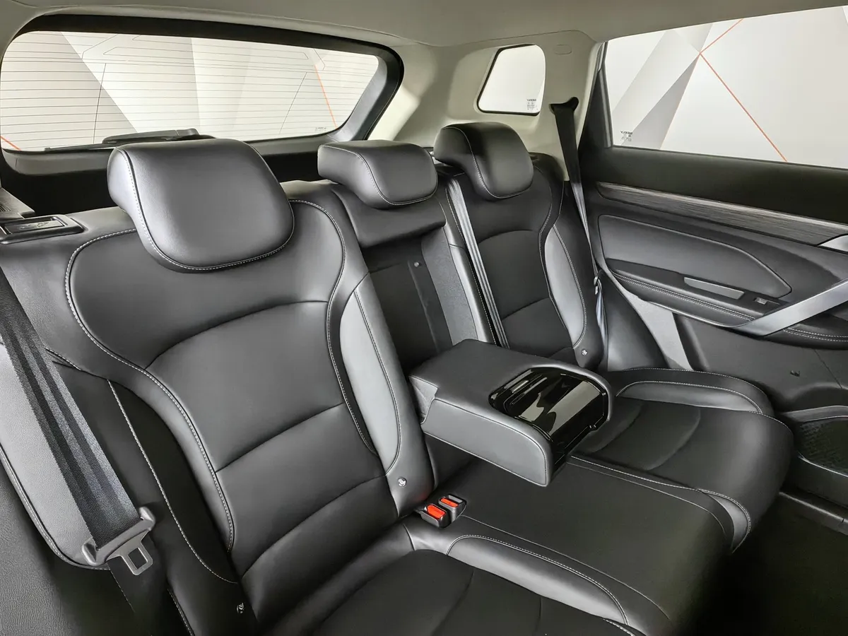 Geely Atlas Pro 1.5T 7DCT AWD (177 л.с.) Flagship Серый в АВИЛОН. Слайд №17