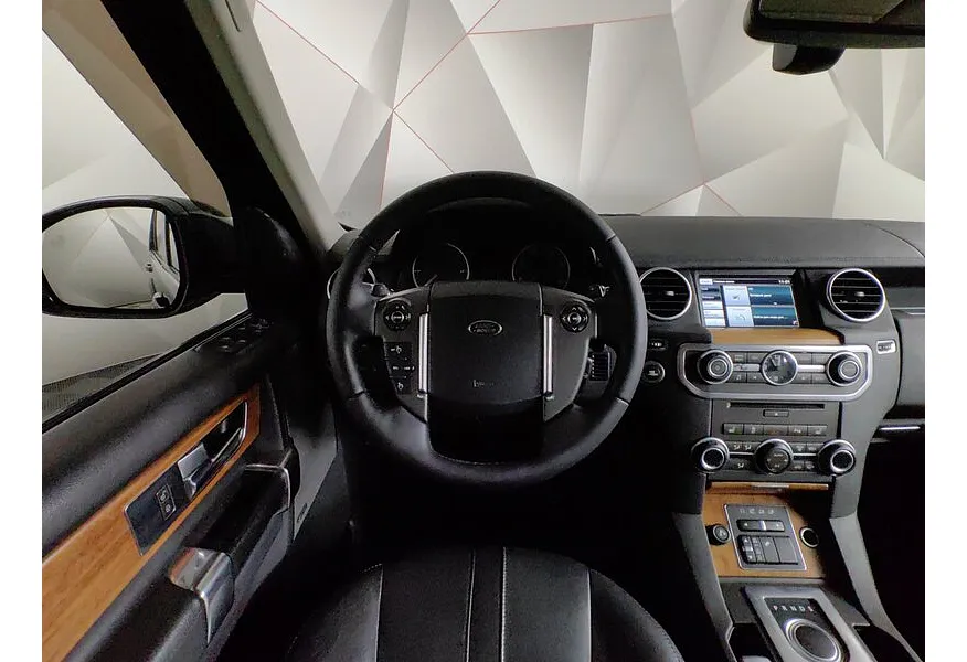 Land Rover Discovery 3.0 SDV6 AT 4WD (249 л.с.) Graphite LE Черный в АВИЛОН. Слайд №20