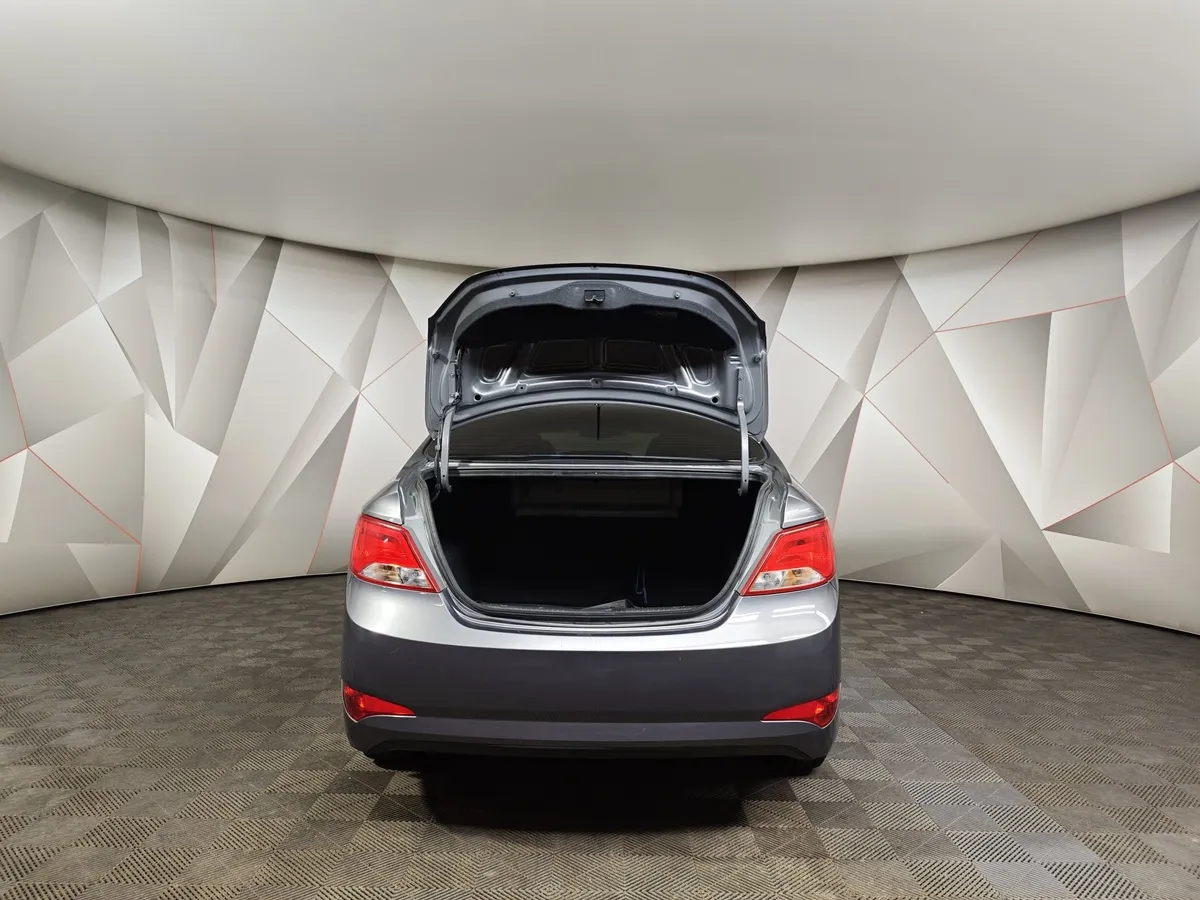 Hyundai Solaris 1.6 MT (123 л.с.) Comfort Серый в АВИЛОН. Слайд №12