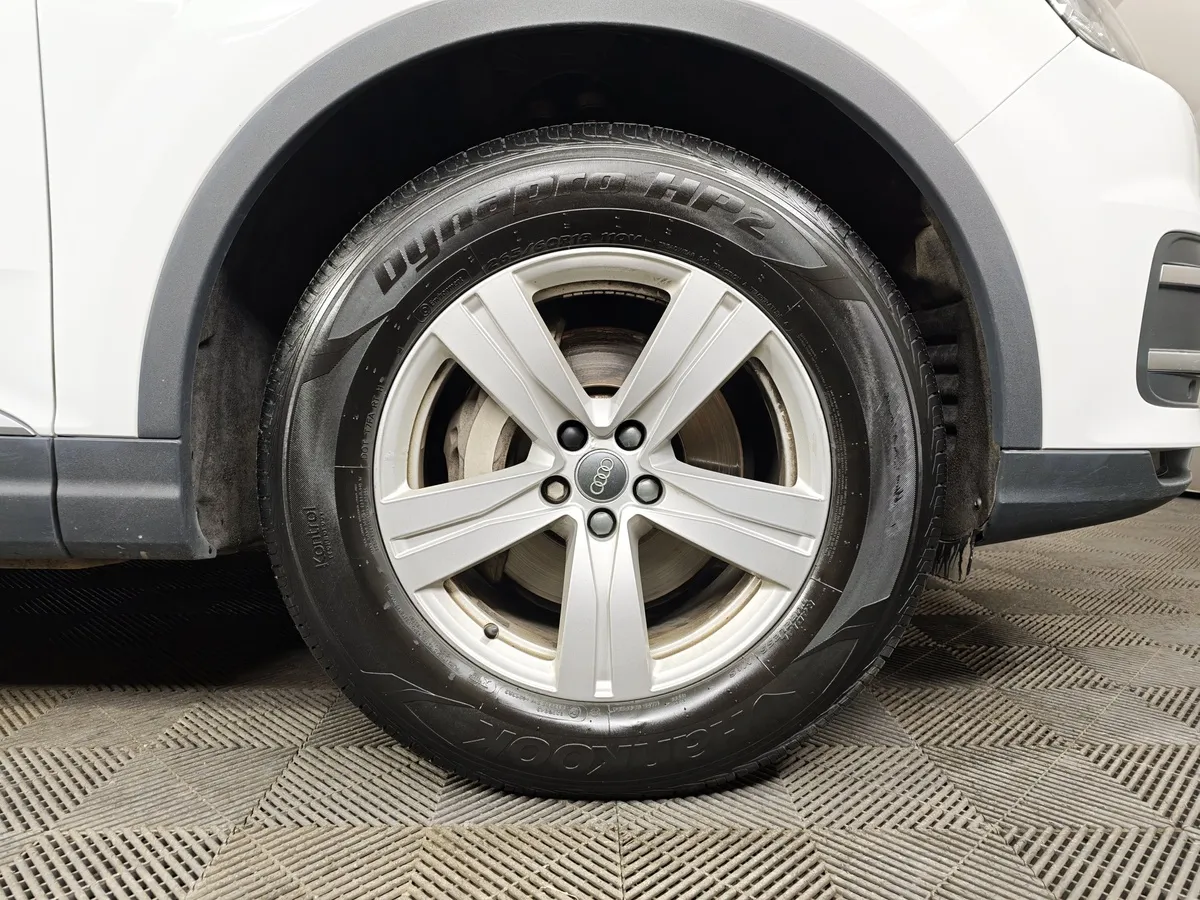 Audi Q7 3.0 TDI Tiptronic quattro (249 л.с.) Белый в АВИЛОН. Слайд №9