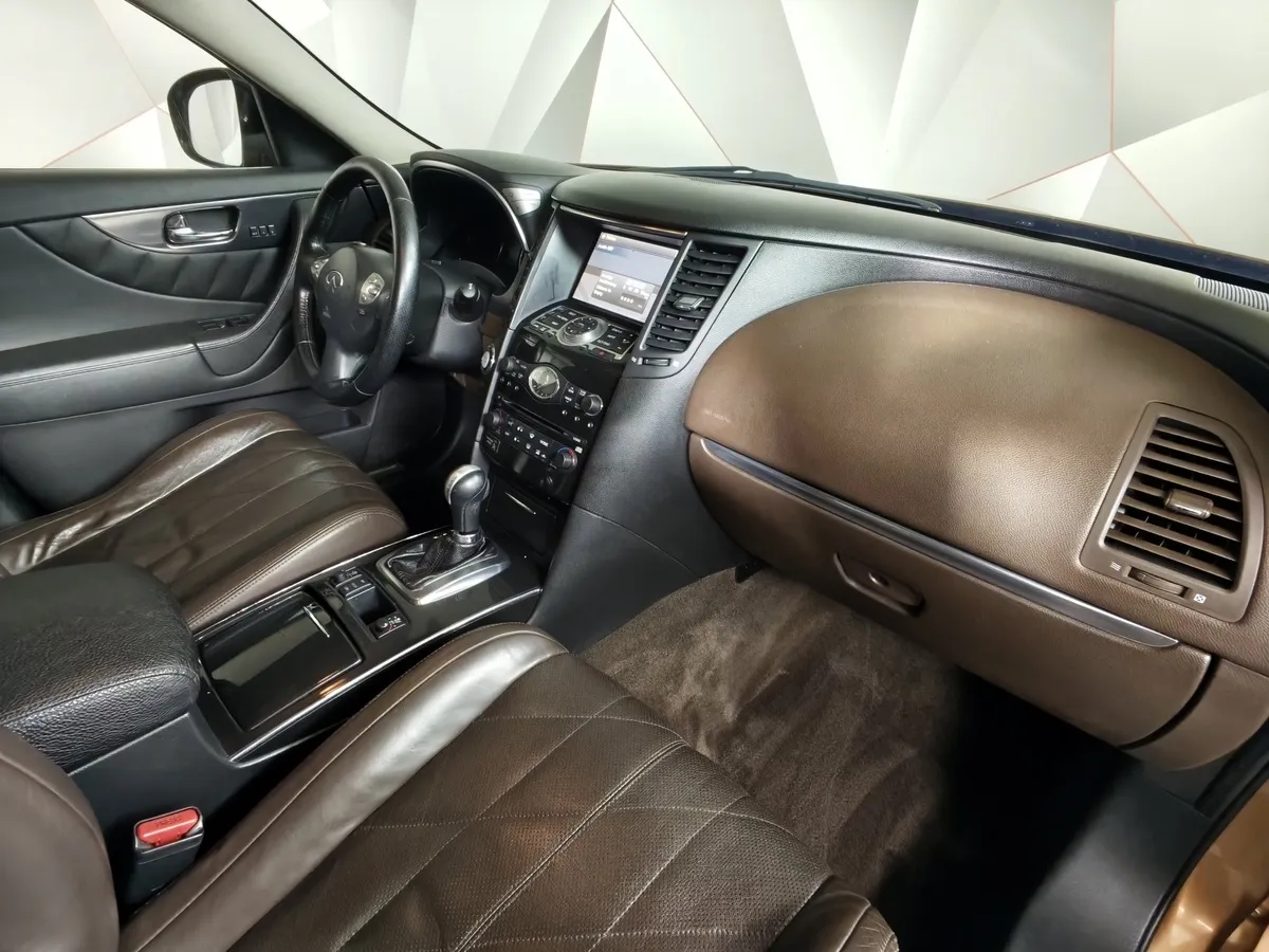 Infiniti FX-Series FX35 AT AWD (307 л.с.) Золотой в АВИЛОН. Слайд №12