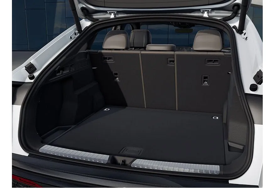 АВИЛОН - Audi Q5 2.0 TDI S tronic quattro (204 л.с.) Белый - slide 6