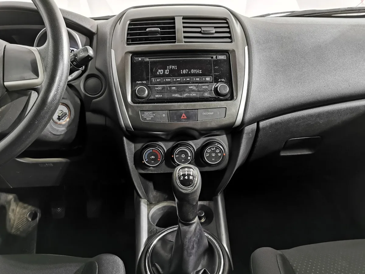 Mitsubishi ASX 1.6 MT 2WD (117 л.с.) Серый в АВИЛОН. Слайд №14