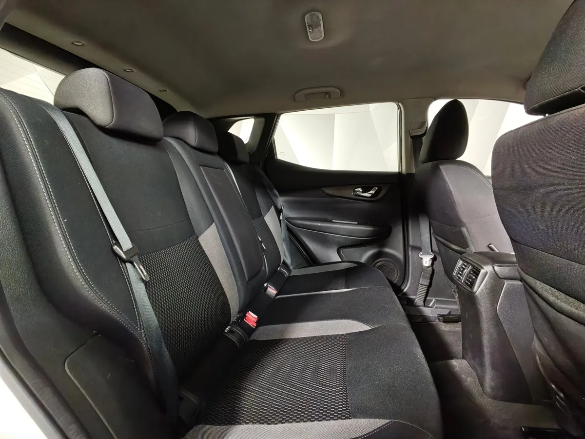 Nissan Qashqai 2.0 CVT (144 л.с.) Белый в АВИЛОН. Слайд №16